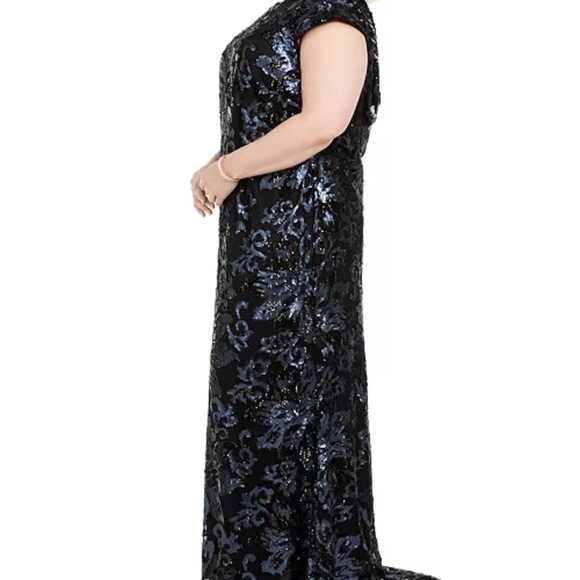 Elegant Black Sequin Plus Size Evening Gown - Picture 4 of 7
